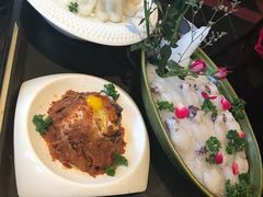 -小天鹅火锅·一线江景洪鼎旗舰店(洪崖洞店)