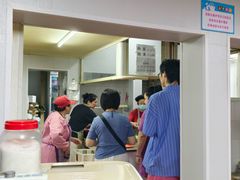 -张阿三馄饨店