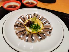 银鱼刺身-黒豚料理 寿庵(中央駅西口店)