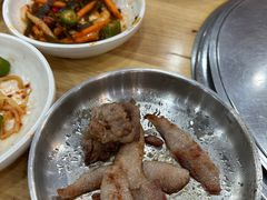 -牛信亭韩国料理·炭火烤肉(紫藤路店)