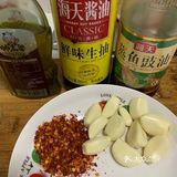 炎炎夏日带来一剂凉爽，当然必备凉拌金针菇