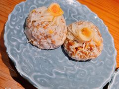蛋黄芝士纸皮烧麦-鑫震源·苏式大虾生煎(山塘街店)