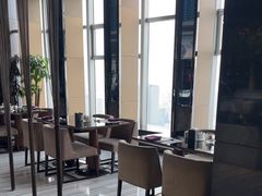 -唐拉雅秀酒店-西锦汇空中BBQ·思创餐厅