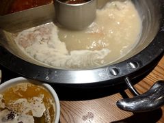 -佬土鹅肠火锅(解放路店)