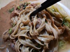 -洞庭洲·防空洞火锅·烧烤·铜锅涮肉(新百广场店)