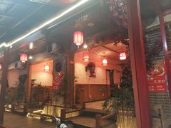 门面-三道苗苗鱼·美蛙黄辣丁(八里店)