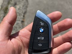 -上海宝信宝马4S店