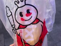 -蜜雪冰城(万达广场外B号门门口外集装箱店)