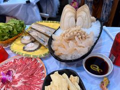-鲜入围煮花胶鸡海鲜火锅