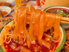 -拈签一笑黄牛肉辣卤串串