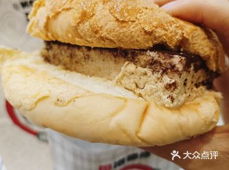 不用打飞的去香港，也不用苦等代购，在家门口就能吃到正
