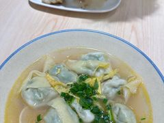 鸡汤荠菜大馄饨-小杨生煎(深圳岗厦北店)