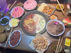 -萍姐火锅·公路夜市(武汉首店)