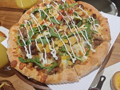 -Dragon Pizza•圆脸龙披萨·牛排餐厅
