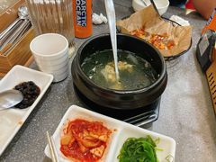 -豚妈妈汤饭·部队锅(南京东路店)