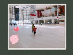 -冰纷万象滑冰场(深圳万象城店)