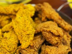 -BHC炸鸡(明洞总店)