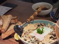 滇南杂菌配酸面包-山野板扎·云贵川Bistro(上海首店)