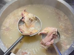 -江湖亮亮蒸虾大排档烤全羊清真(武汉总店)