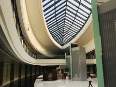 -上海滴水湖皇冠假日酒店