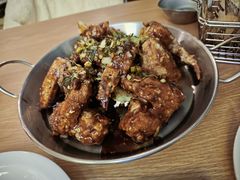 -BHC炸鸡(明洞总店)