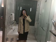 -上海滴水湖皇冠假日酒店