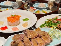-龙悦湾酒家·八阵鱼生·渔人码头店