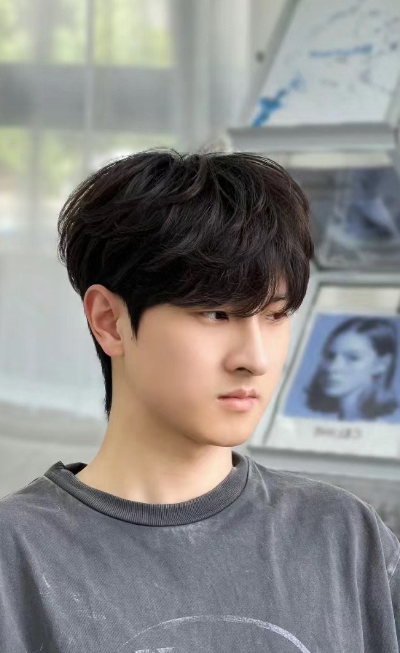 男生简洁发型