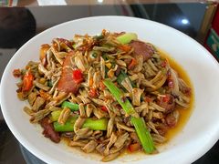 干豆角炒腊肉-伙工殿餐厅(吉大店)