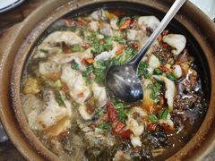 特色白汤酸菜鱼-小钱鱼馆(富春路店)