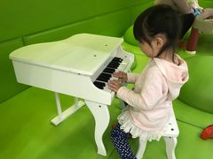 -小小王国亲子游泳俱乐部(锦辉中心)
