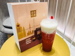 霸气芝士草莓-奈雪的茶(市百一店)