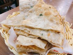葱花油饼-方中山胡辣汤(西安高新区店)