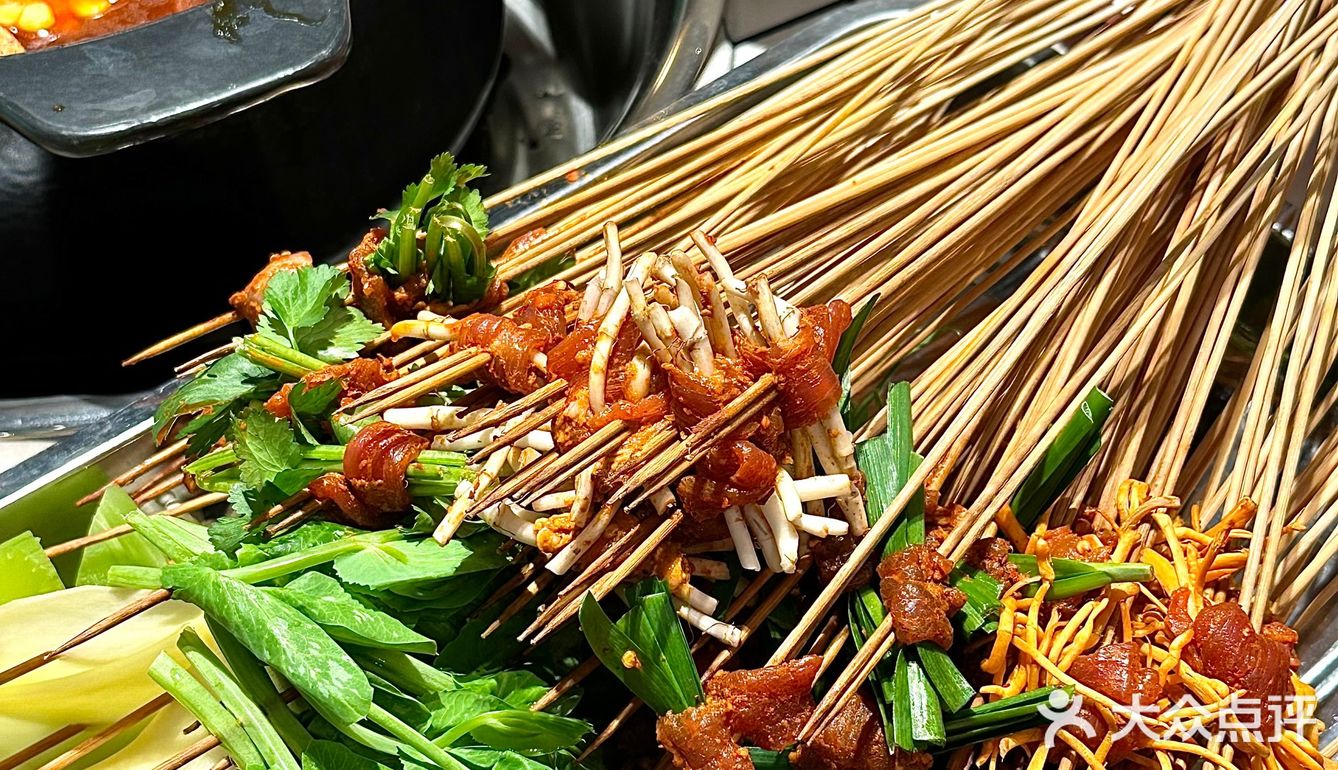 去解放碑一定要吃的螺蛳粉火锅！好吃死了！！！