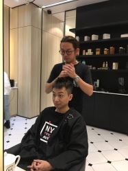 -HAIR CORNER