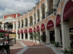 -佛罗伦萨小镇广佛名品奥特莱斯(疏港路店)