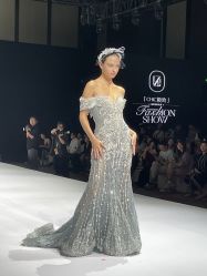 -Renee芮亦婚纱(原丽莎)