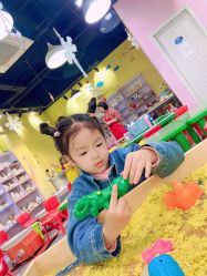 -泥娃娃DIY陶吧(易生活购物公园店)