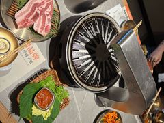 -草家酱蟹炭火烤肉店(珲春南路一店)