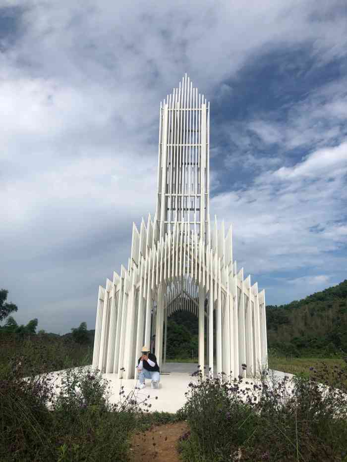 中法科学园教堂-"愤怒拔草所谓的网红教堂滤镜都p成图一的.