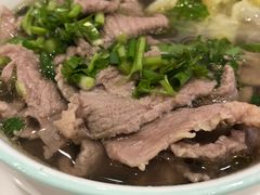 奔跑牛肉-犇逸·乐山跷脚牛肉·四川现炒(览海店)