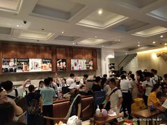 大堂-星巴克臻选(广州沙面店)