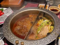 -牛YO寿喜烧·铁板烧和牛火锅自助(市府恒隆店)