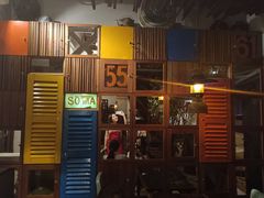 -Cuc Gach Quan Restaurant
