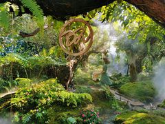 -Chom Cafe and Restaurant