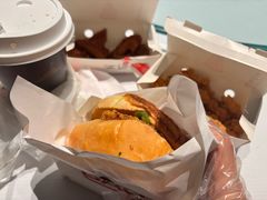 -麦当劳(世界城广场店)