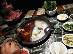 -潮辣重庆火锅(二七万达店)