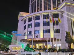 -茂名熹龙国际大酒店(人民广场高铁站店)