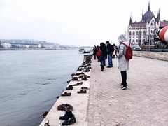 -多瑙河畔鞋履雕塑