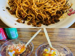 -碗里捞川渝特色面(沙河玖耀里店)